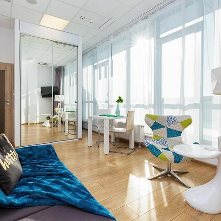 Varsovia Apartments Warsaw By Noclegi Renters Extérieur photo