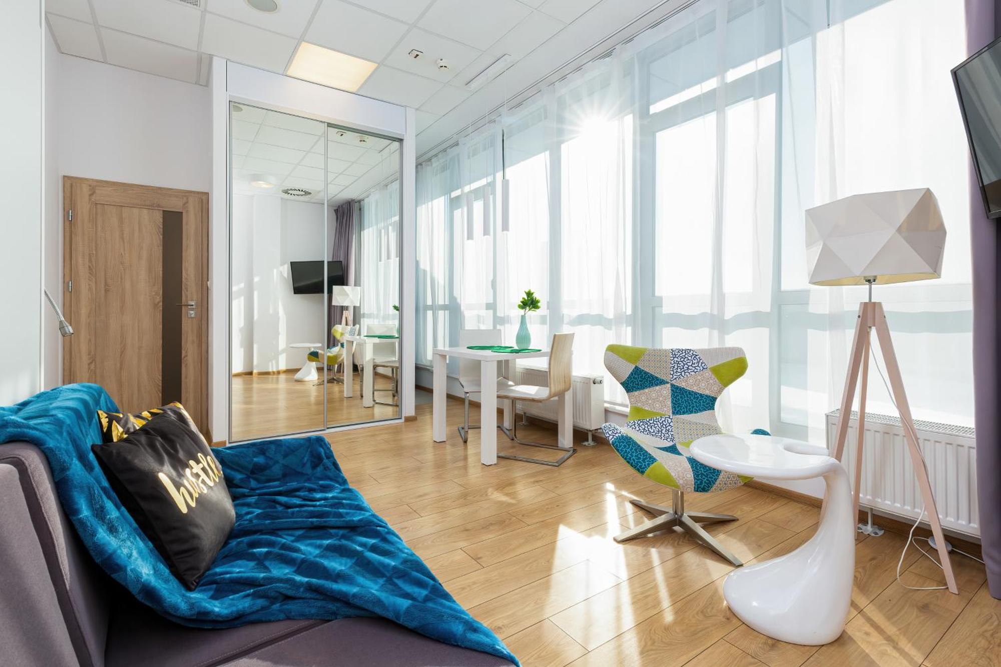 Varsovia Apartments Warsaw By Noclegi Renters Extérieur photo